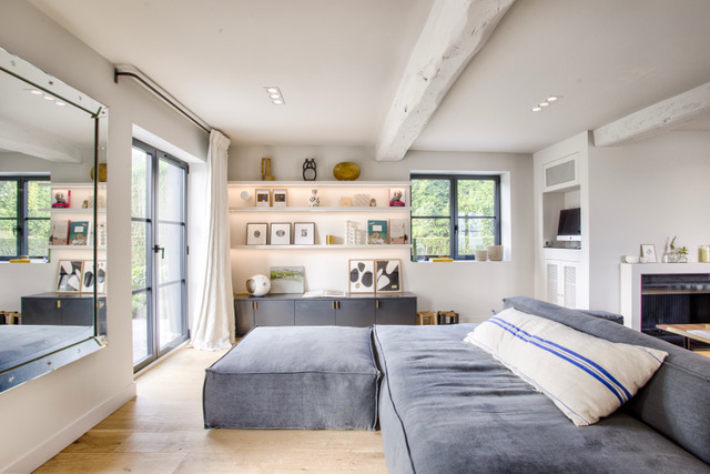 Villa-adele-salon-contemporain-canape-gris