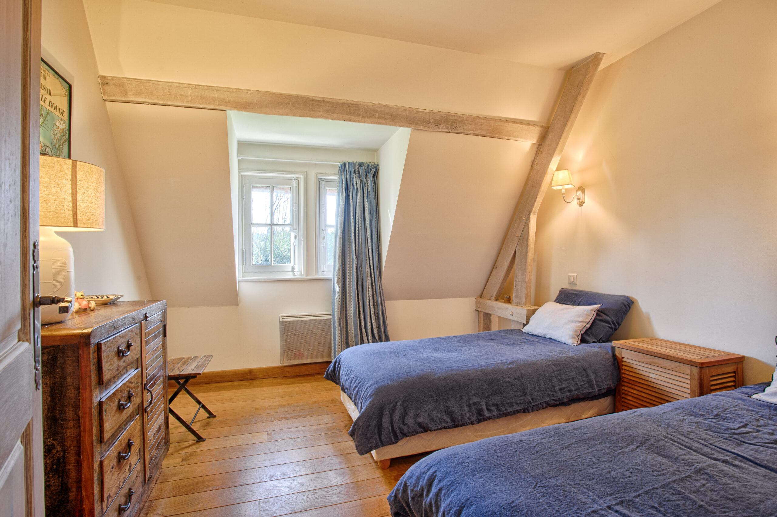 Chambre 3 avec 2 lits simple